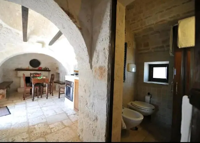 Dimora Mastromarco מלון דירות נוצ'י