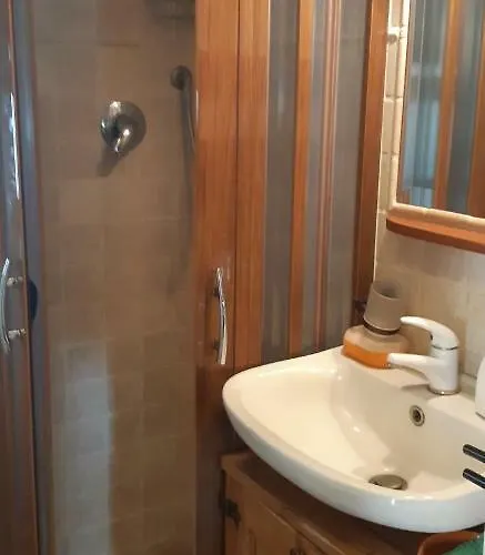 Dimora Mastromarco מלון דירות נוצ'י